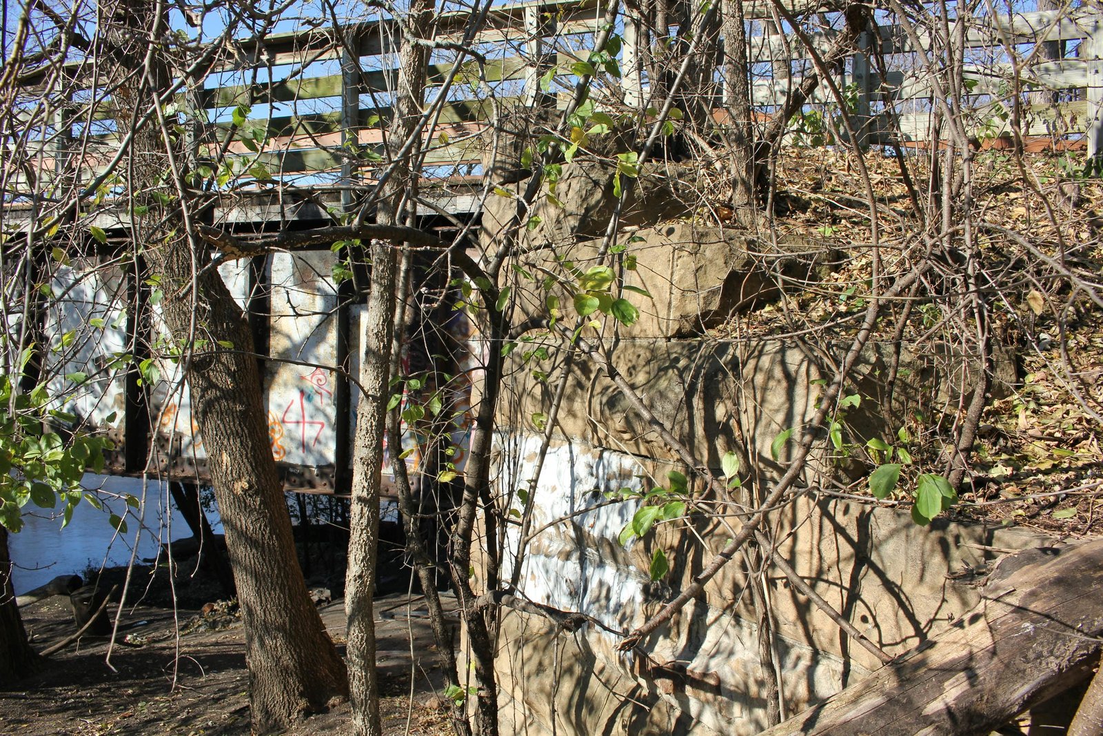 North abutment